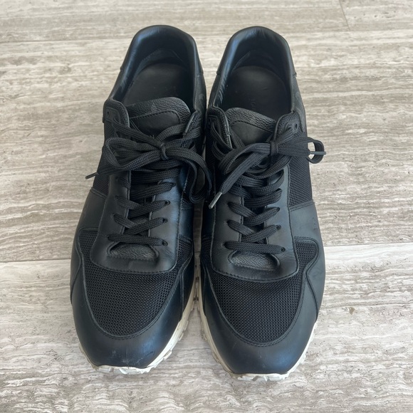 Louis Vuitton Black and White Men's Sneakers